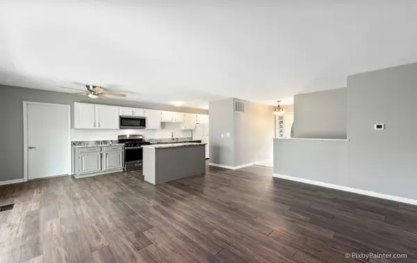 240 Bristol WAY, Bolingbrook, IL 60440