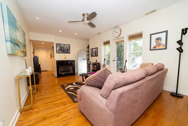 1021 E 46th ST #2N, Chicago, IL 60653