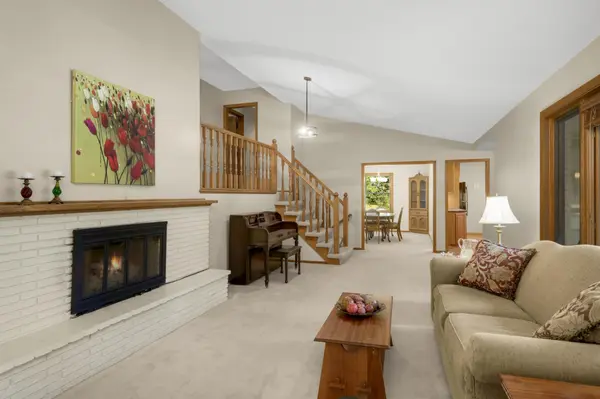 2608 W 102nd ST, Bloomington, MN 55431