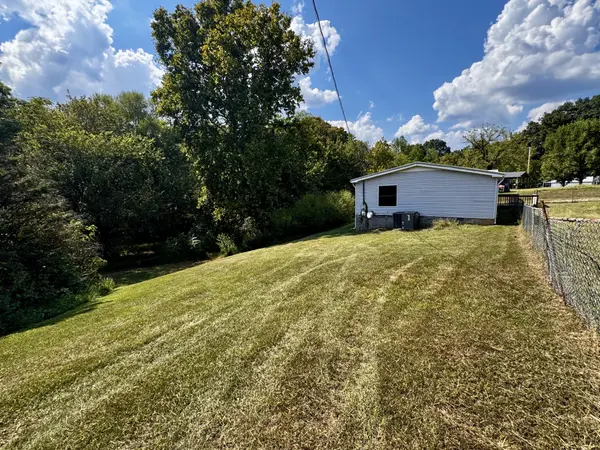 1189 Leo Baker Rd, Ashland City, TN 37015