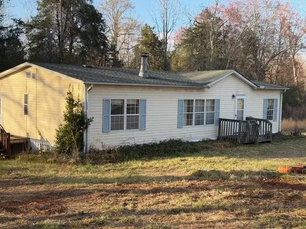 700 Christopher RD, Campobello, SC 29322