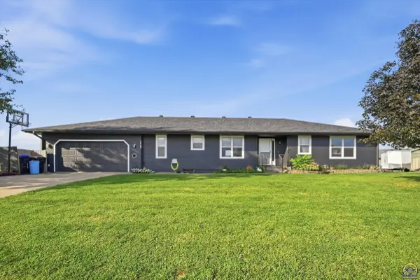 3649 SE Peck RD, Tecumseh, KS 66542