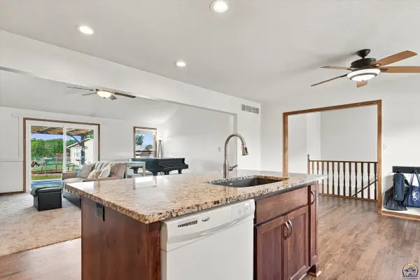3649 SE Peck RD, Tecumseh, KS 66542
