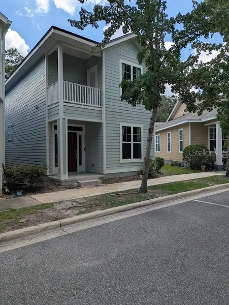 2365 NW 33RD PL, Gainesville, FL 32605