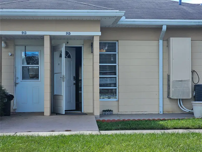 915 CLUB CIR, Lakeshore, FL 33854