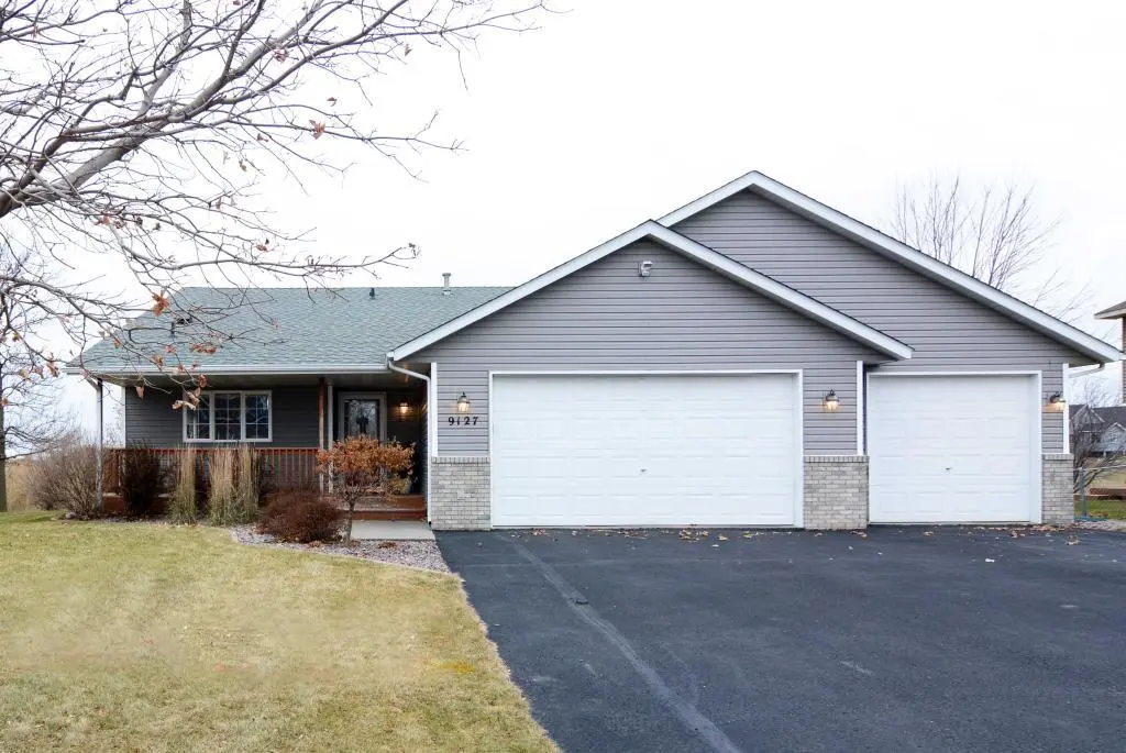 9127 Fieldcrest CIR, Monticello, MN 55362