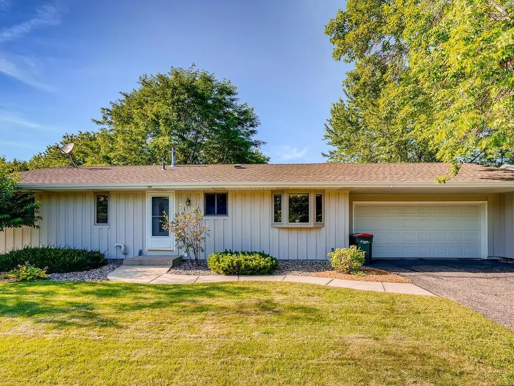 1802 Karis WAY, Eagan, MN 55122