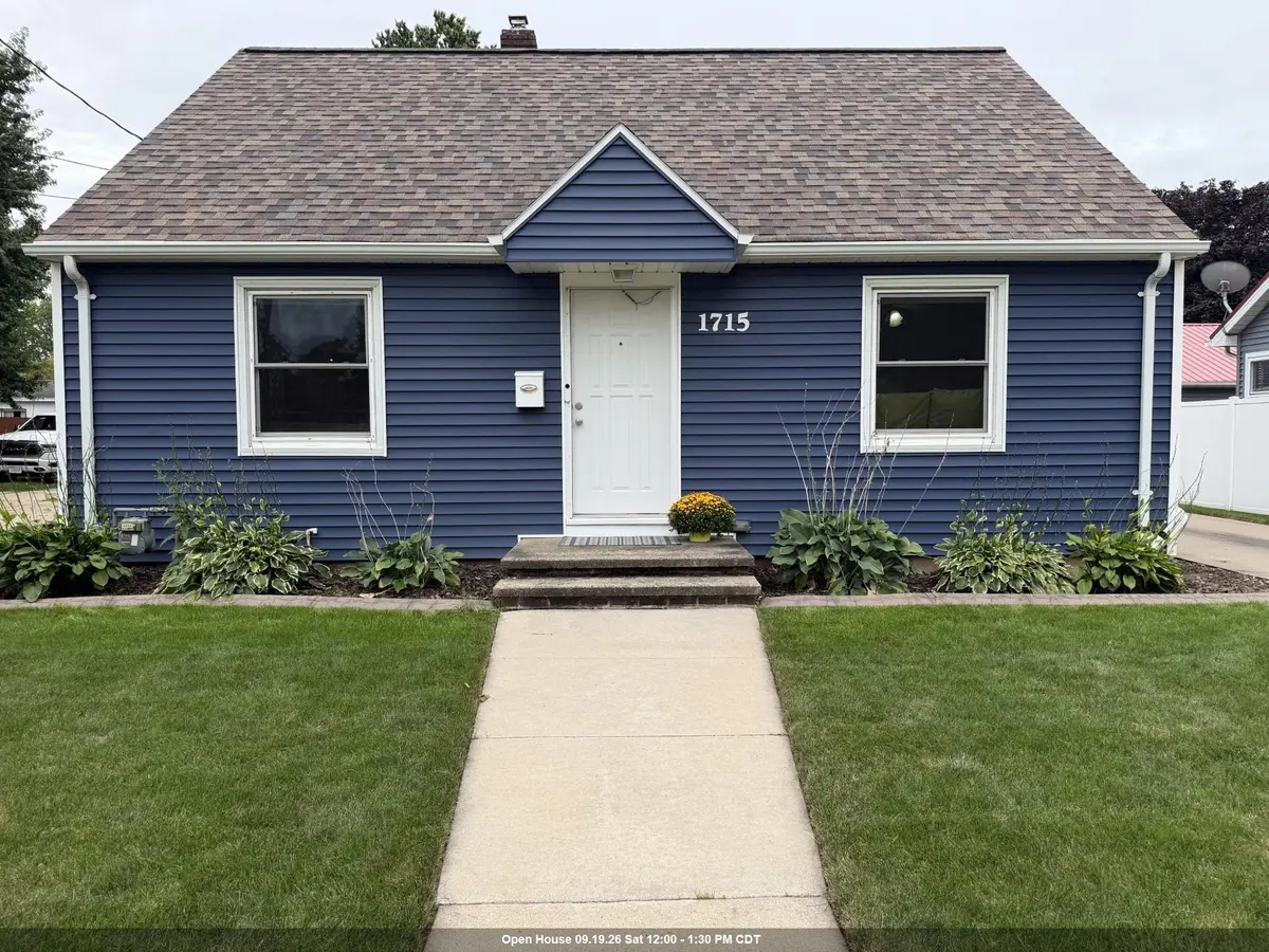 1715 E COLLEGE AVE, Appleton, WI 54915