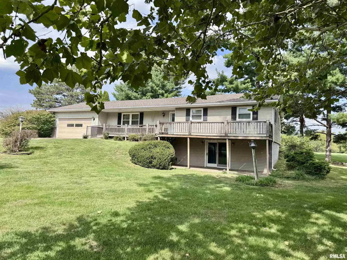 6 SUNSET LN, Bushnell, IL 61422