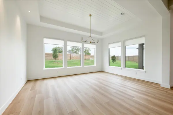 147 Hydrangea DR, Smithville, TX 78957