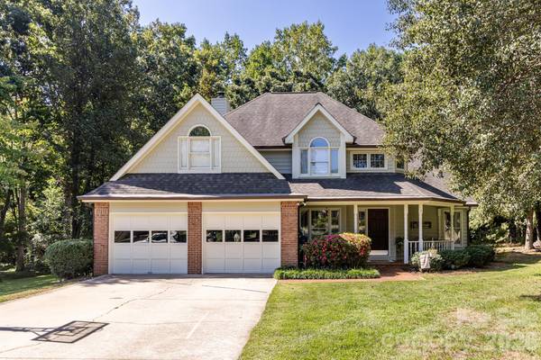 1740 29th Avenue PL NE, Hickory, NC 28601