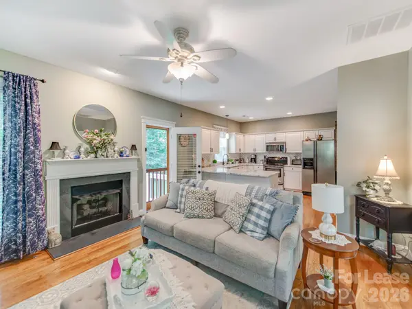16415 Kelly Park CIR, Huntersville, NC 28078