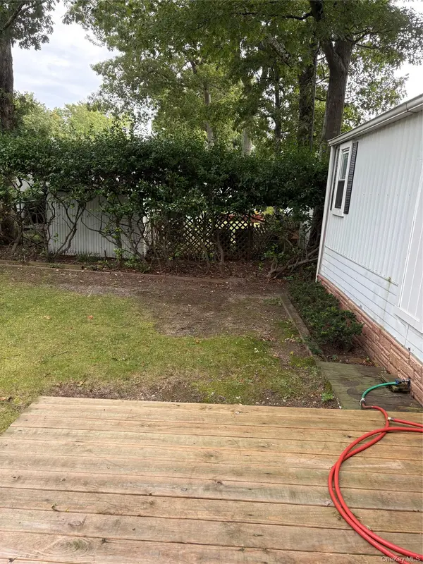 433 Mill RD #57, Calverton, NY 11933
