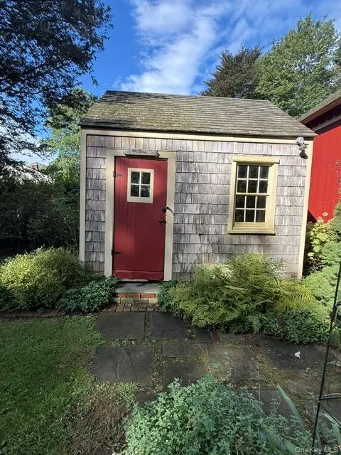 750 Reeve AVE, Mattituck, NY 11952