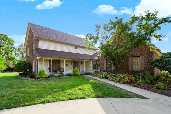 10211 Hidden Meadow LN, Indianapolis, IN 46229