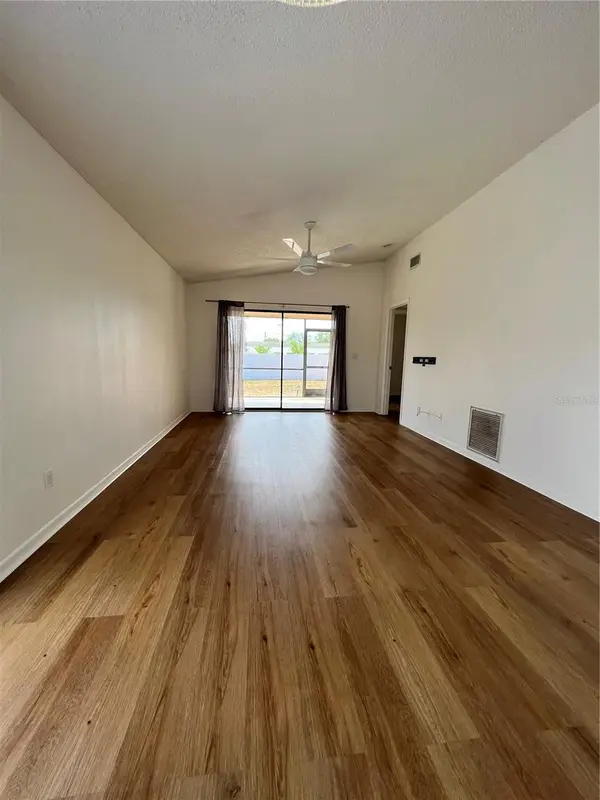 2132 JO AN DR, Sarasota, FL 34231