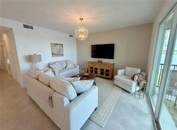 19110 SCALLOP LOOP #302, Lakewood Ranch, FL 34211