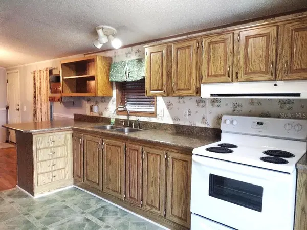 1176 COUNTY ROAD 305, Bunnell, FL 32110