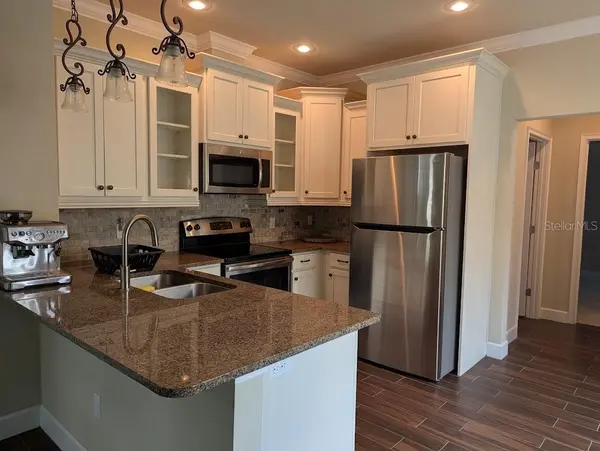 2365 NW 33RD PL, Gainesville, FL 32605