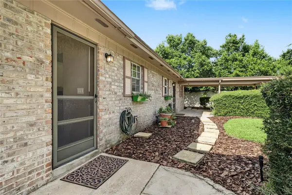 330 E EVERGREEN AVE, Longwood, FL 32750