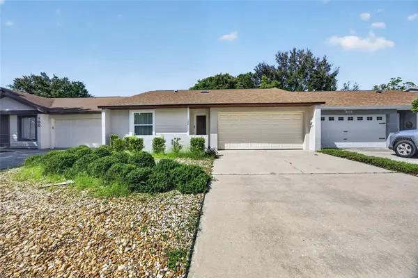102 EDGEWATER CIR, Sanford, FL 32773