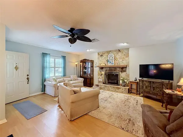 620 WHITNEY AVE, Inverness, FL 34452