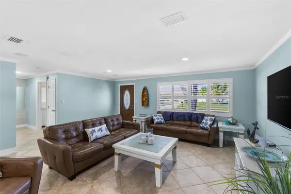 2287 CAROLYN DR, Dunedin, FL 34698