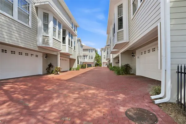 3315 W DE LEON ST #18, Tampa, FL 33609