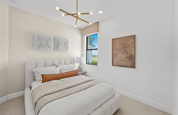 18738 INDIAN ROCK PL, Lakewood Ranch, FL 34211