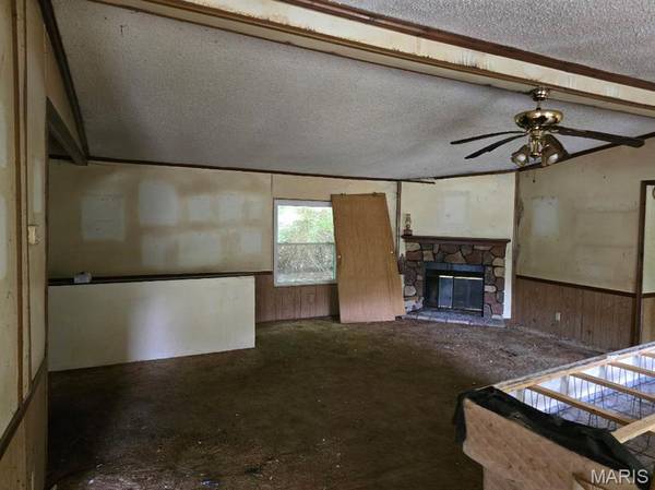 4798 Woodridge DR, House Springs, MO 63051
