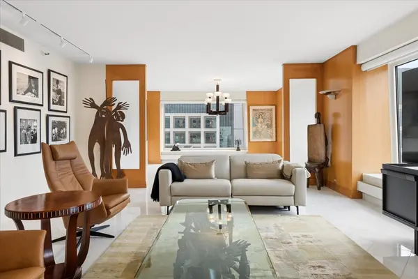 161 E Chicago AVE #26B, Chicago, IL 60611
