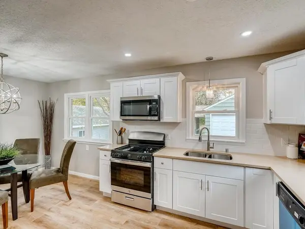 1803 Margaret ST, Saint Paul, MN 55119