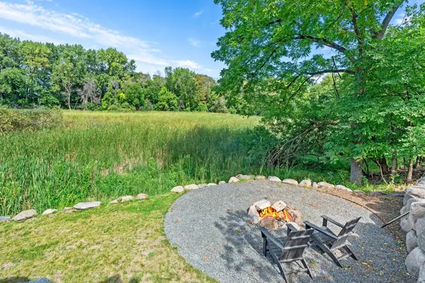 10 Woodlawn AVE, Excelsior, MN 55331