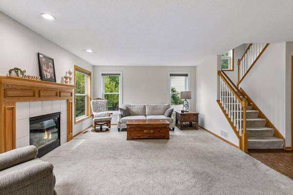 16721 Farrago TRL, Lakeville, MN 55024