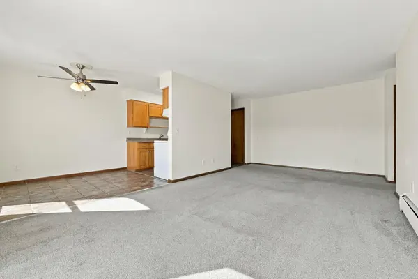 819 11th AVE S #7, Hopkins, MN 55343