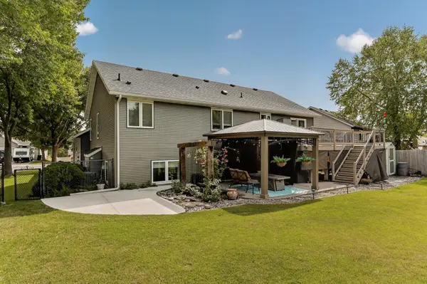2502 Boulder Ridge DR NW, Rochester, MN 55901