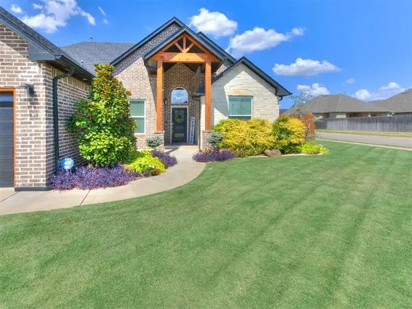 9317 NW 82nd ST, Yukon, OK 73099