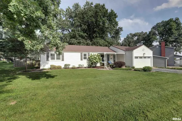 504 HICKORY GROVE CTR, Quincy, IL 62305