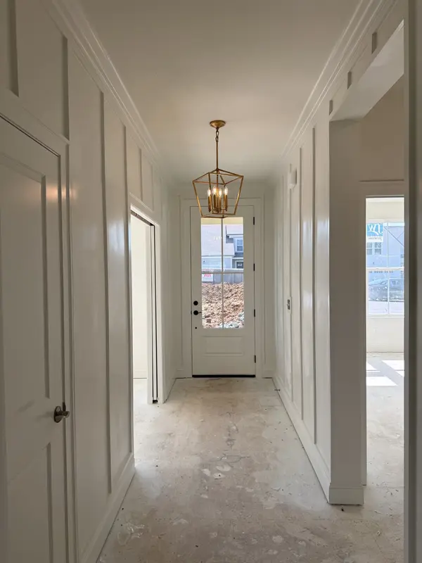 6445 Desmond Ave, Murfreesboro, TN 37128