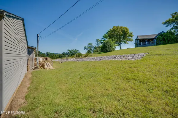 1983 Oasis Rd, Bulls Gap, TN 37711