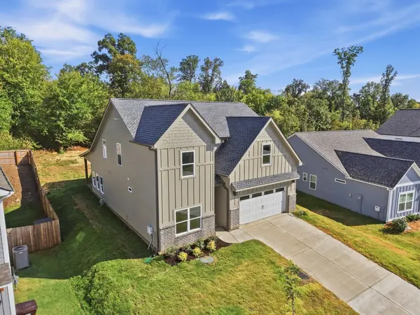 8388 Snowdrop Way, Ooltewah, TN 37363