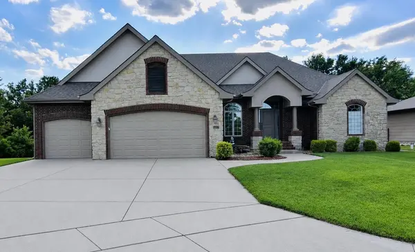 2243 N Silverdale St,  Andover,  KS 67002-7572