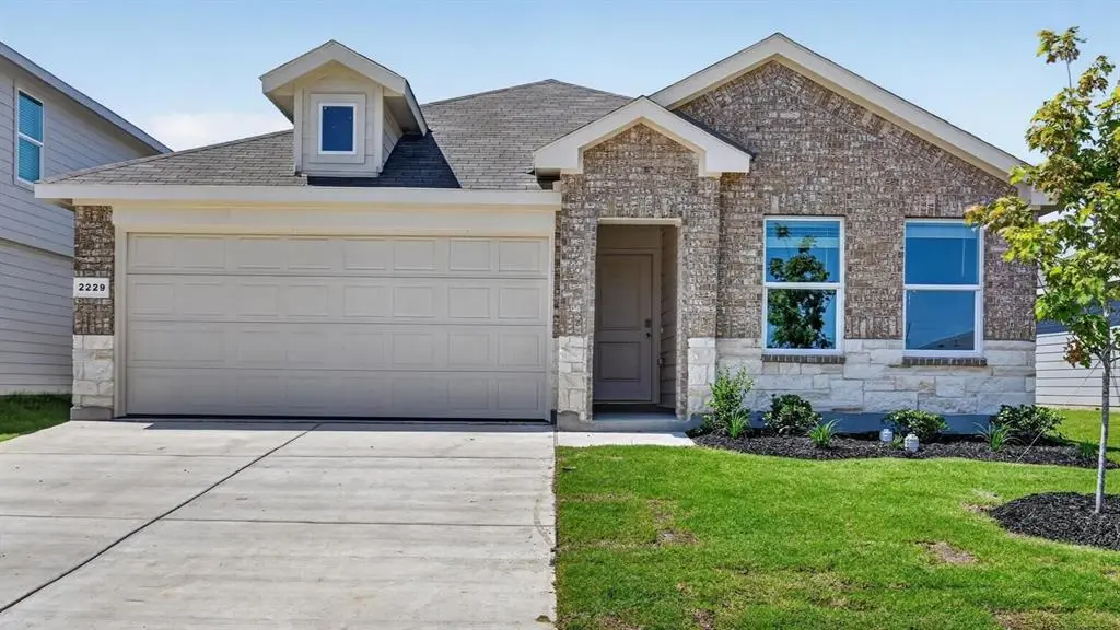 110 MACH Way, Mineral Wells, TX 76067