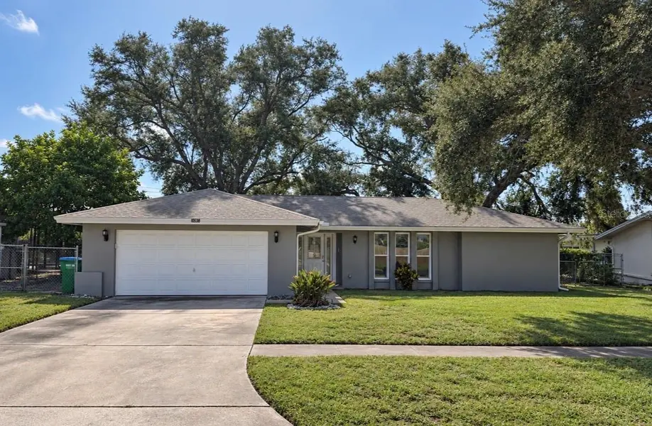 9633 PORTSIDE DR, Seminole, FL 33776