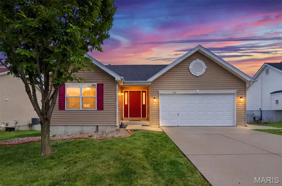 212 Limerick AVE, Wentzville, MO 63385