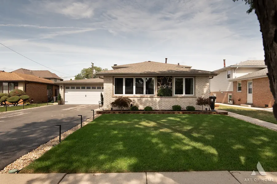 7934 W 81st PL, Bridgeview, IL 60455