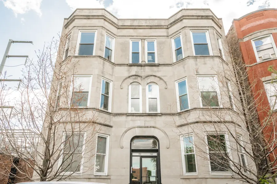 735 E 50th ST #2, Chicago, IL 60615