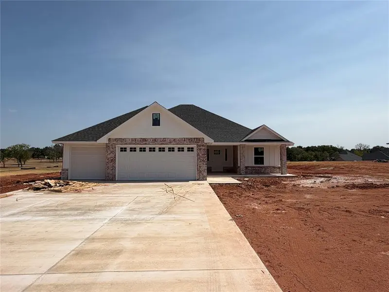 2217 Winter Ridge RD, Blanchard, OK 73010