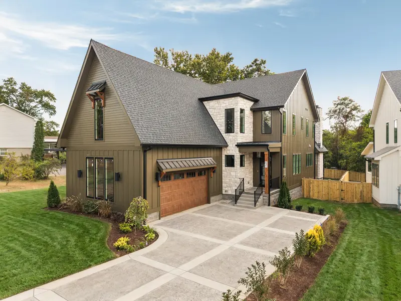 531 Highcrest Dr, Nashville, TN 37211