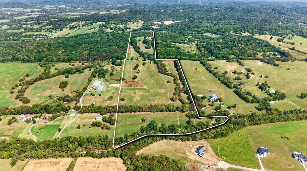 1289 Old Hopewell Rd, Castalian Springs, TN 37031
